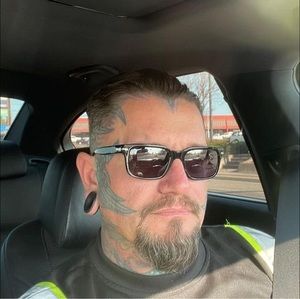 Meet your Posher, Jason